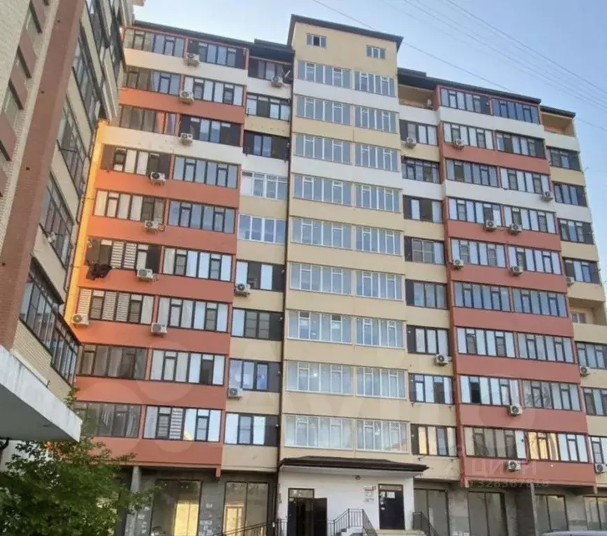 1-к кв. Дагестан, Каспийск ул. Камиля Гасанова, 3 (55.0 м) - Фото 1