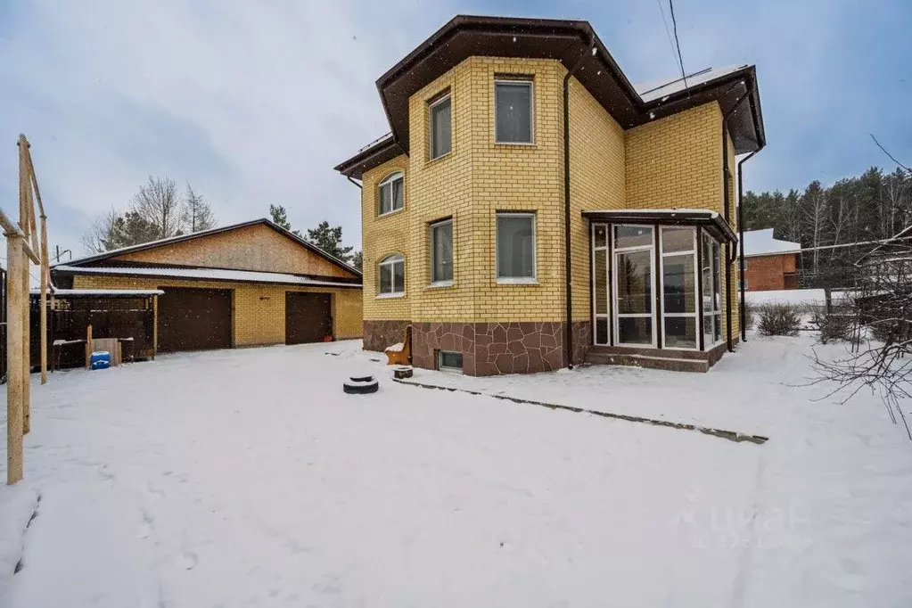 Дом в Свердловская область, Асбест Садовая ул., 25 (319 м) - Фото 1