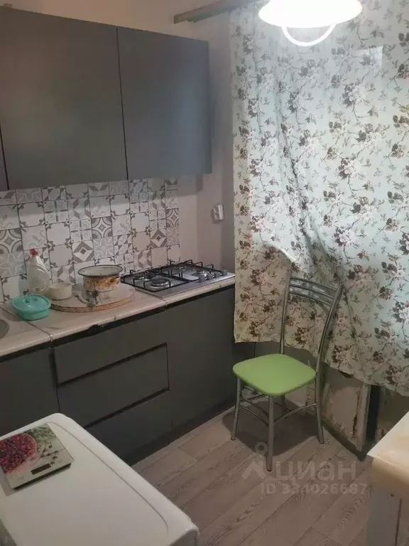 3-к кв. Ленинградская область, Тихвин 1-й мкр, 26 (54.0 м) - Фото 1