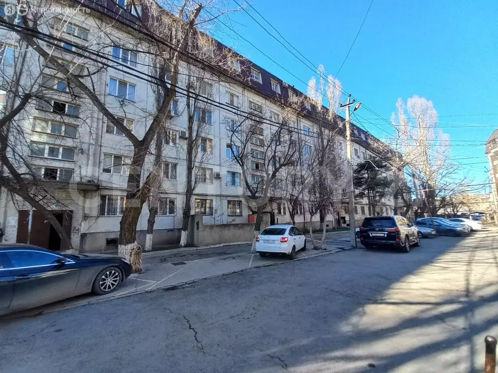 2-комнатная квартира: Махачкала, улица Крылова, 40 (50 м) - Фото 0