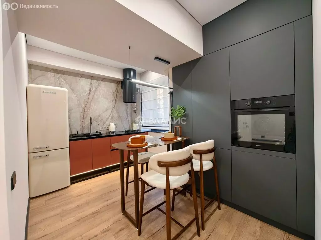 1-комнатная квартира: Нижний Новгород, Молодёжный проспект, 18 (50 м) - Фото 1