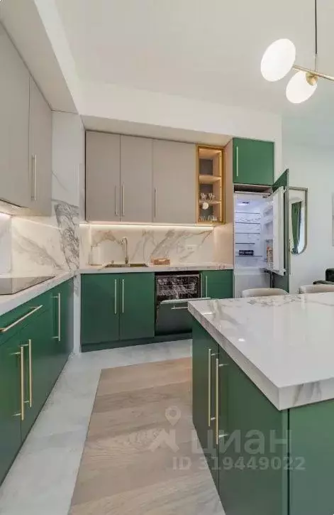 Квартира, 3 комнаты, 102.5 м - Фото 0