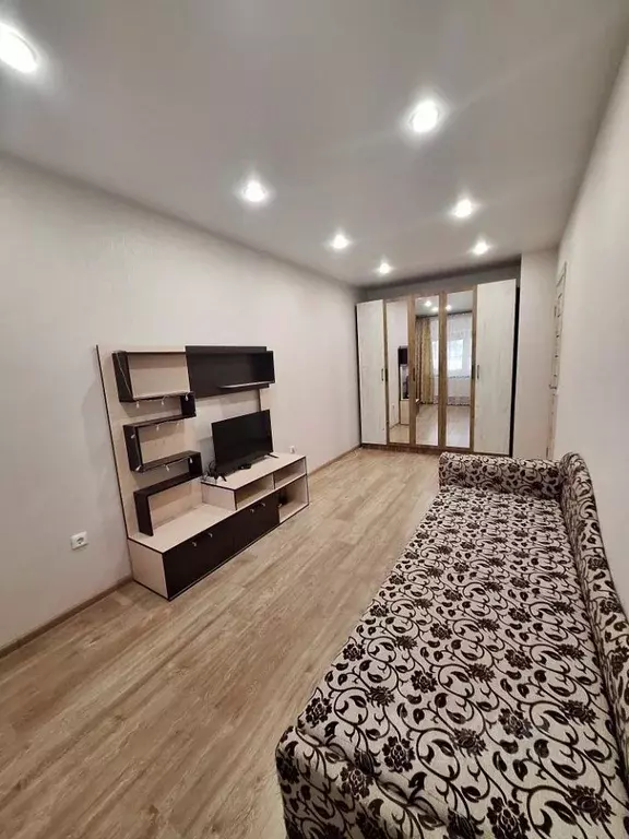 1-к кв. Кировская область, Киров ул. Современная, 13 (31.0 м) - Фото 2