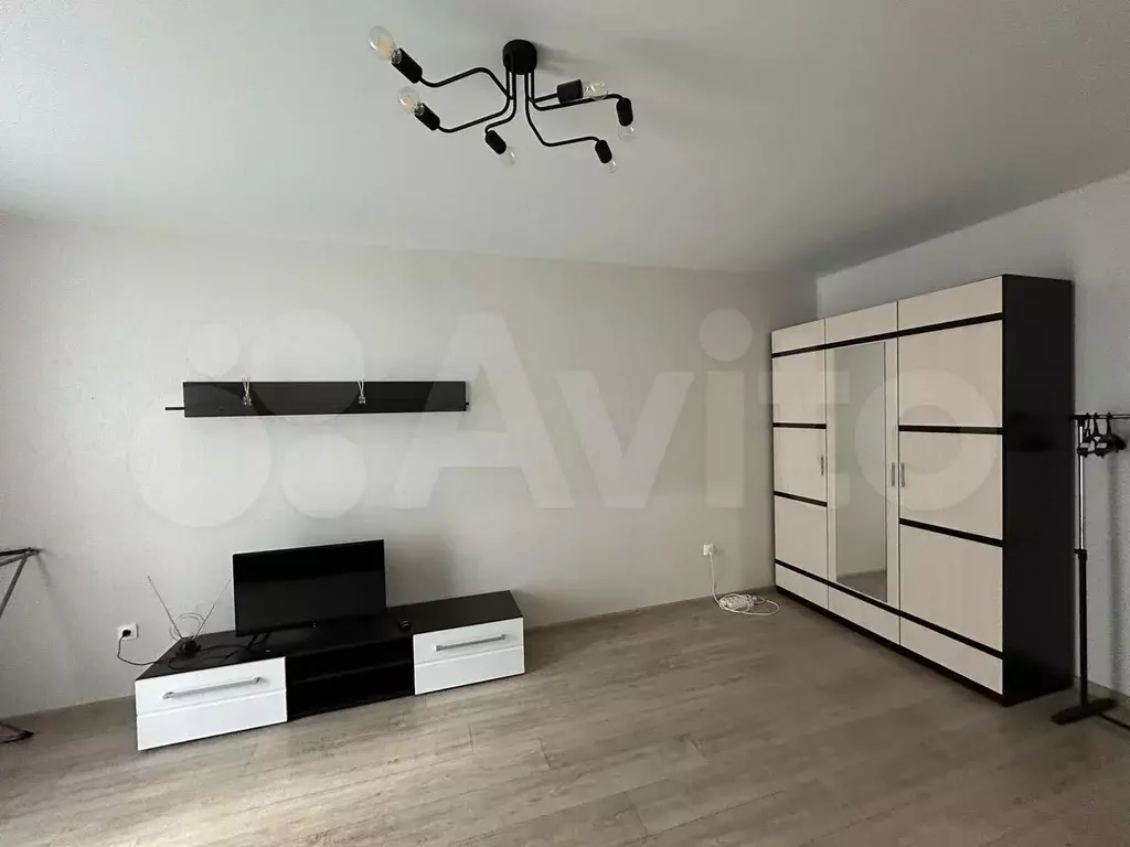 1-к. квартира, 38,5 м, 10/17 эт. - Фото 1