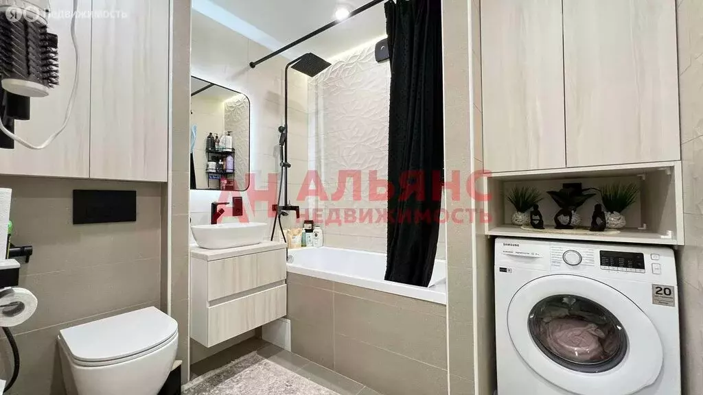 3-комнатная квартира: Самара, улица Скляренко, 10 (54.7 м) - Фото 1