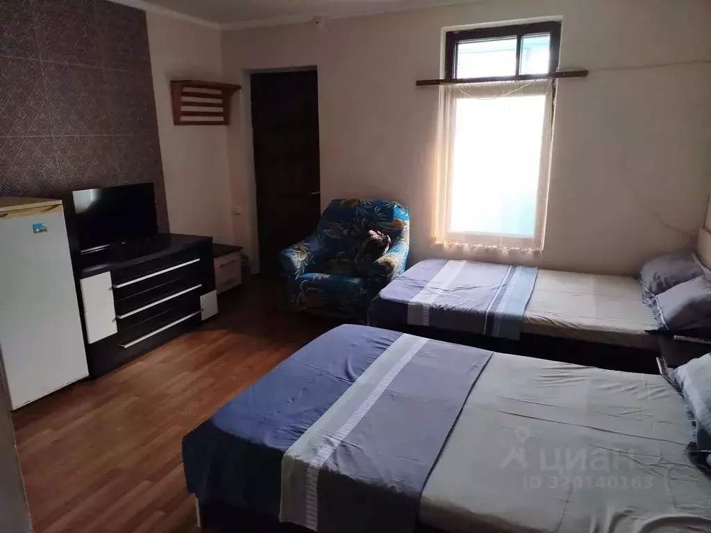 Комната Краснодарский край, Анапа Новороссийская ул., 52 - Фото 1