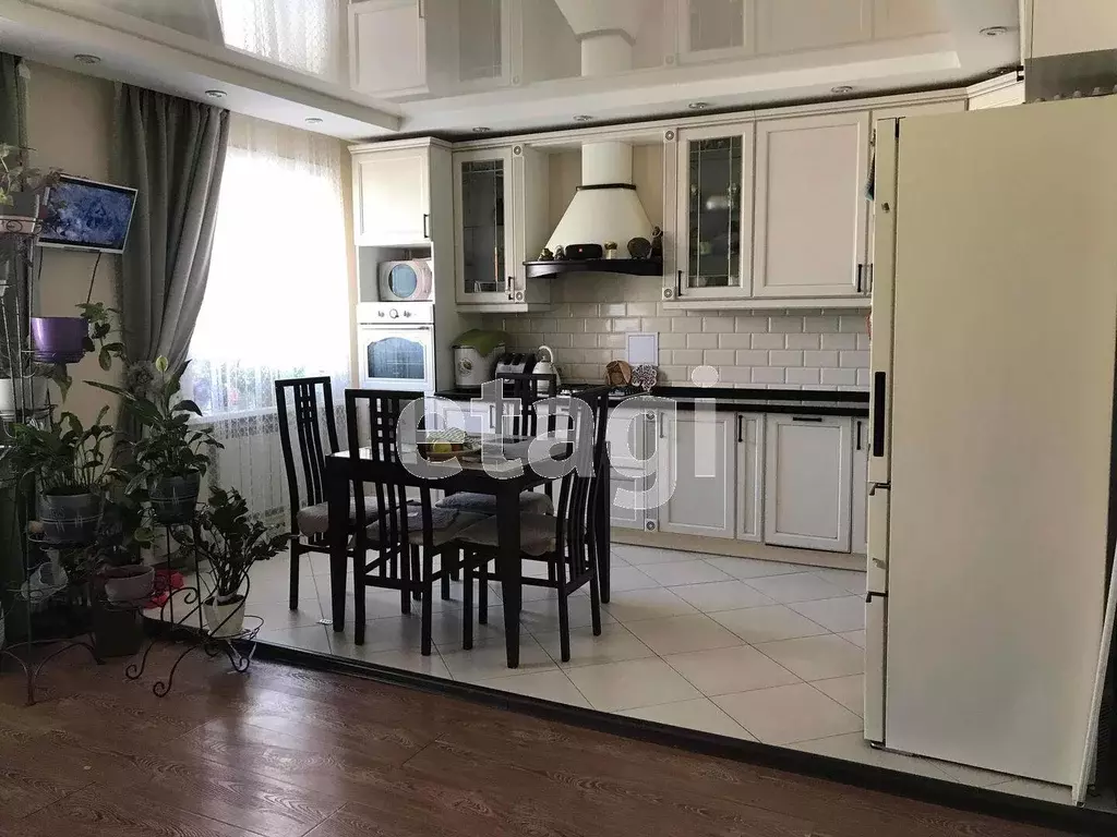 Квартира, 3 комнаты, 92.3 м - Фото 1