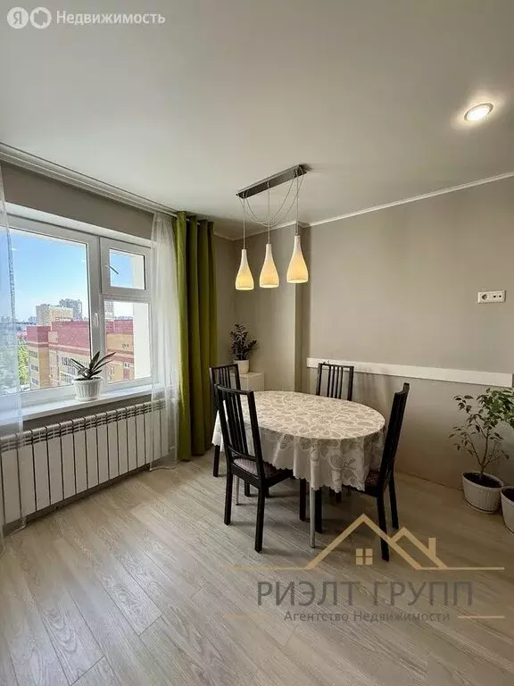 Квартира-студия: Казань, улица Хади Такташа, 121 (62.8 м) - Фото 1