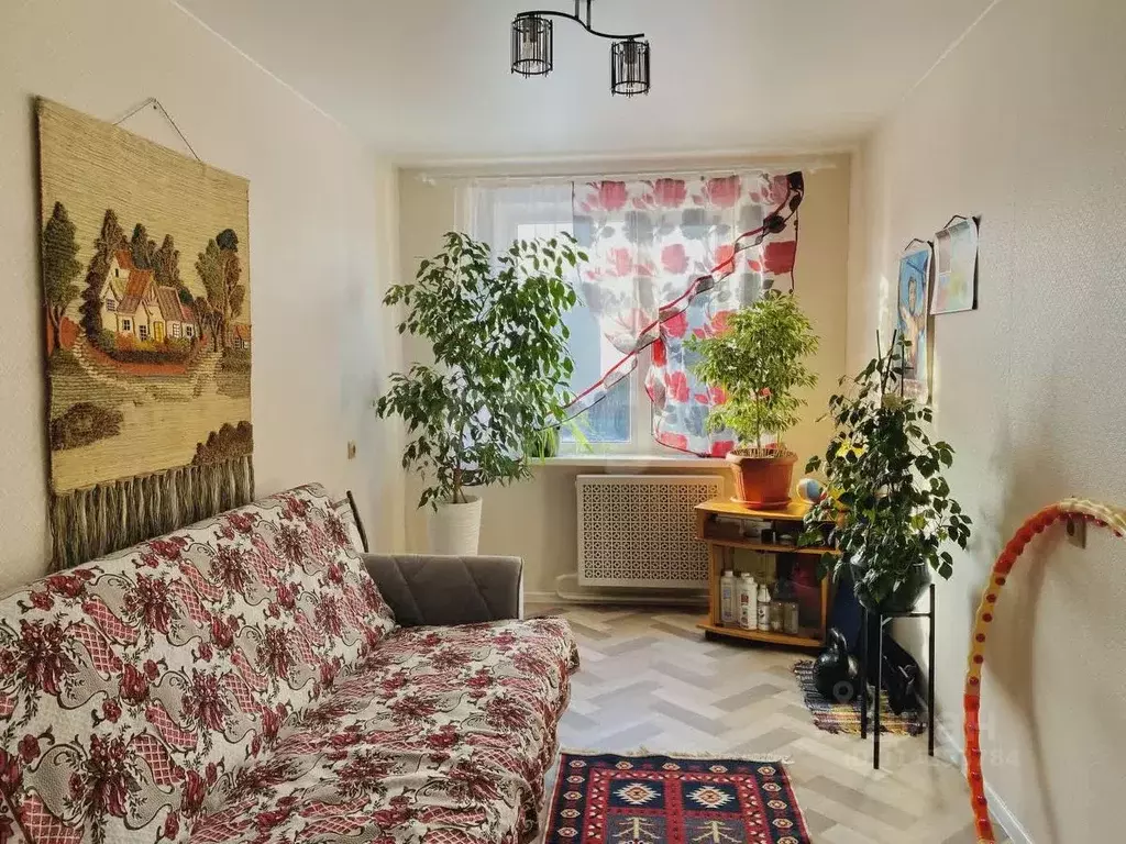 3-к кв. Псковская область, Печоры Индустриальная ул., 1 (69.3 м) - Фото 1