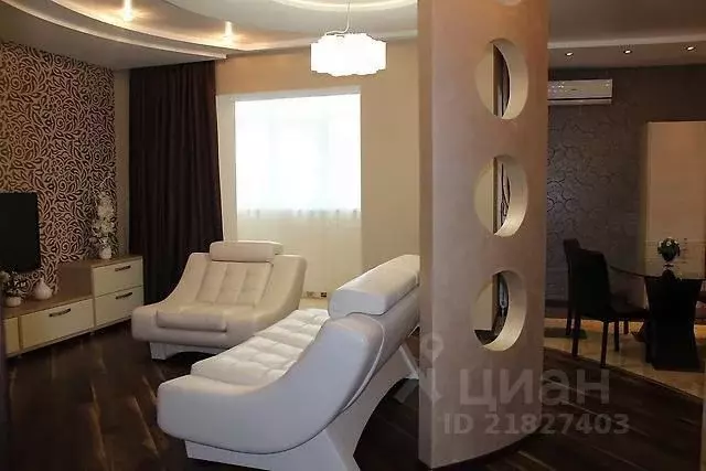 2-к кв. Хабаровский край, Хабаровск ул. Дзержинского, 64 (80.0 м) - Фото 1