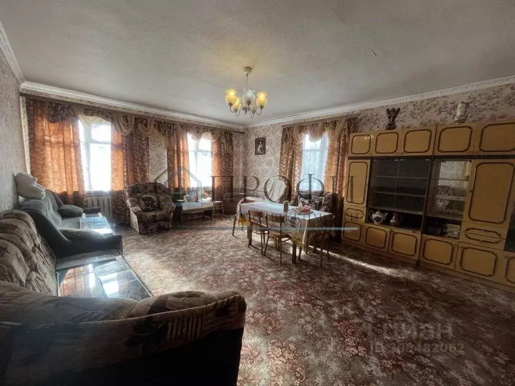 Дом в Белгородская область, Поселок Чернянка городское поселение, ... - Фото 2