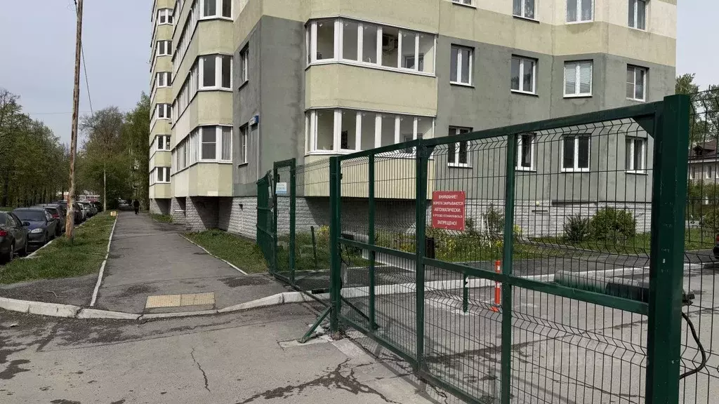 3-к кв. Свердловская область, Екатеринбург ул. Лукиных, 20 (83.8 м) - Фото 2