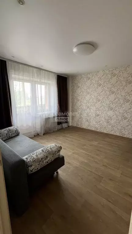 1-к. квартира, 37 м, 4/9 эт. - Фото 0