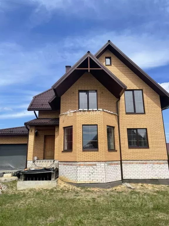 Дом в Липецкая область, Задонск Липецкая ул., 20 (195 м) - Фото 1