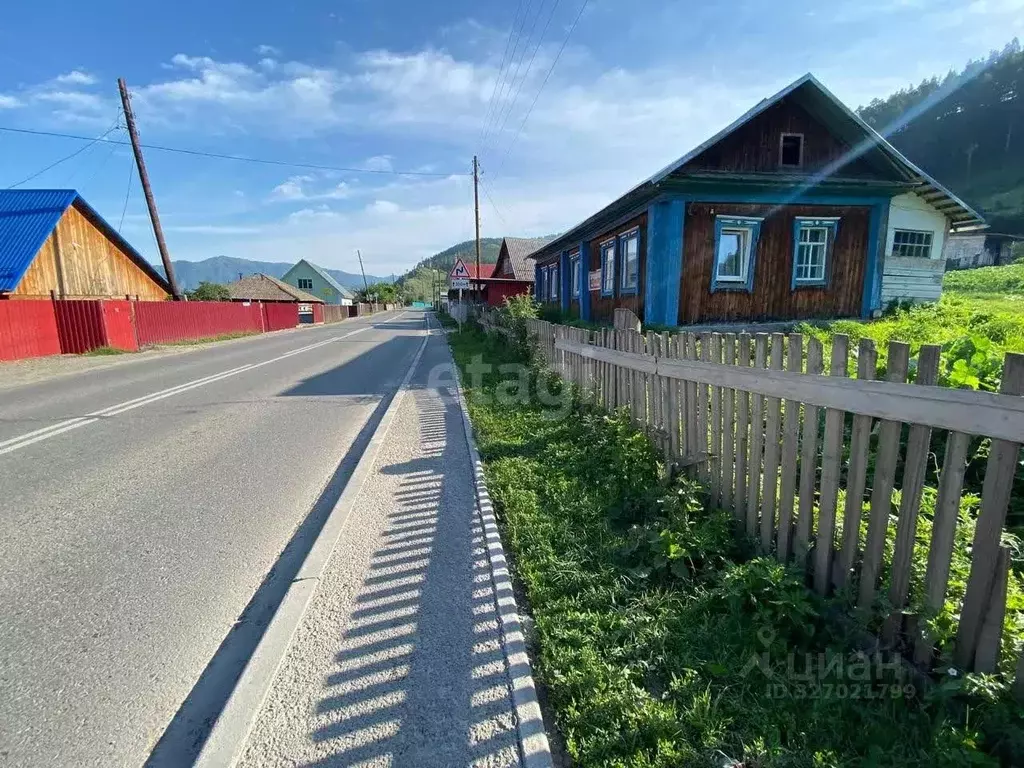 Дом в Алтай, Чемальский район, Элекмонарское с/пос, с. Элекмонар ул. ... - Фото 2