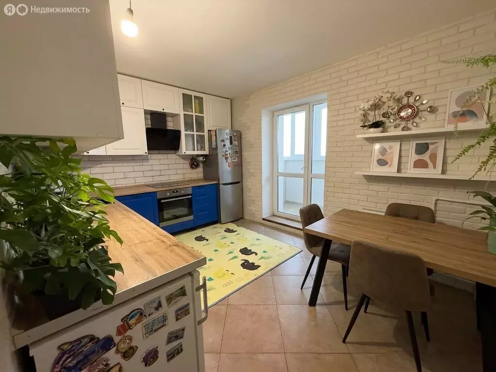 2-комнатная квартира: Волгоград, улица Кирова, 101 (60.65 м) - Фото 1