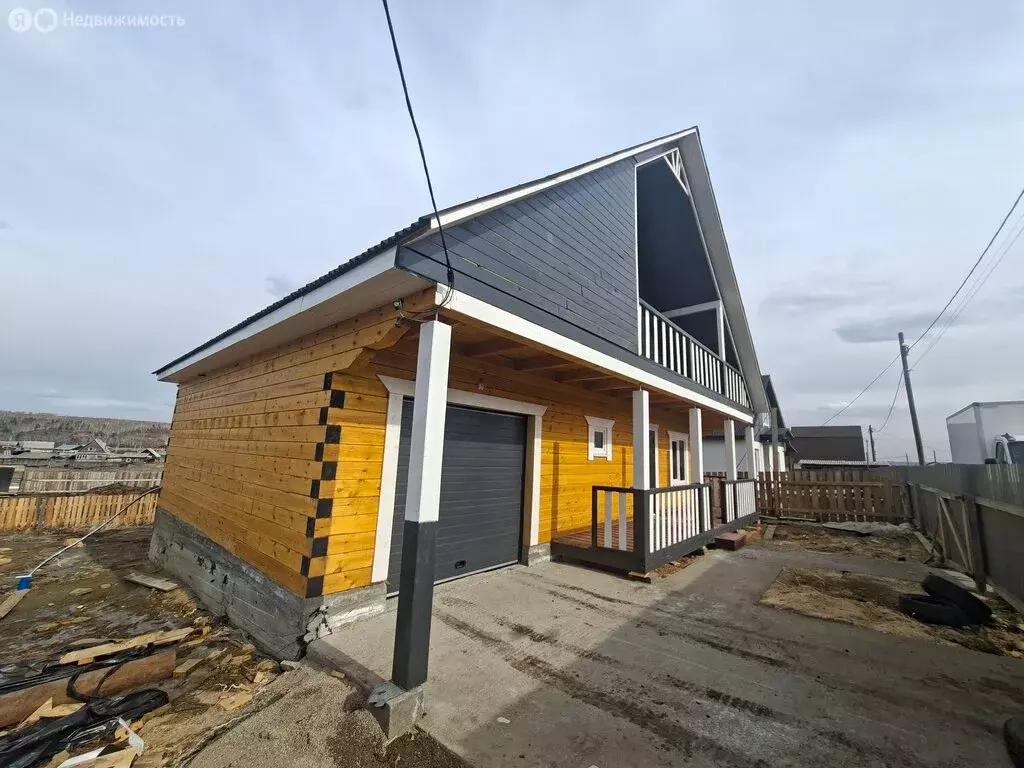 Дом в село Урик, Российская улица (200 м) - Фото 2