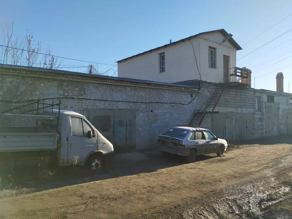 Помещение свободного назначения в Саратовская область, Саратов тракт ... - Фото 1