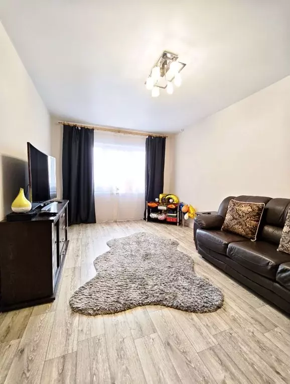 3-к кв. Мурманская область, Мурманск ул. Маяковского, 1 (75.3 м) - Фото 1