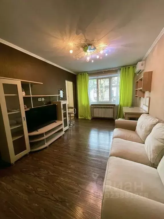 2-к кв. Сахалинская область, Южно-Сахалинск Сахалинская ул., 35 (47.0 ... - Фото 0