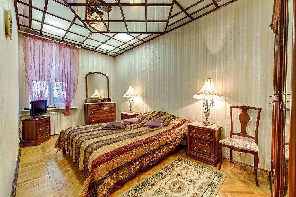 1-к кв. Санкт-Петербург наб. Реки Фонтанки, 46 (84.0 м) - Фото 0