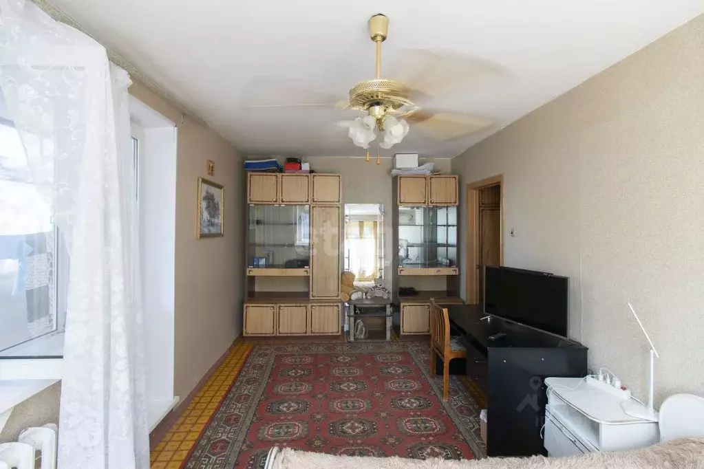 2-к кв. Тюменская область, Тюмень ул. Елизарова, 30 (49.9 м) - Фото 0