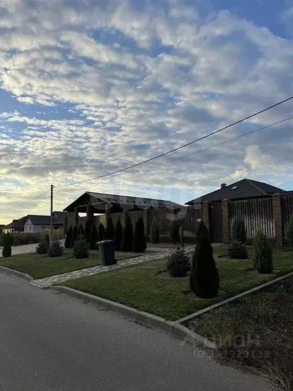 Дом в Белгородская область, Белгородский район, Никольское с/пос, с. ... - Фото 1