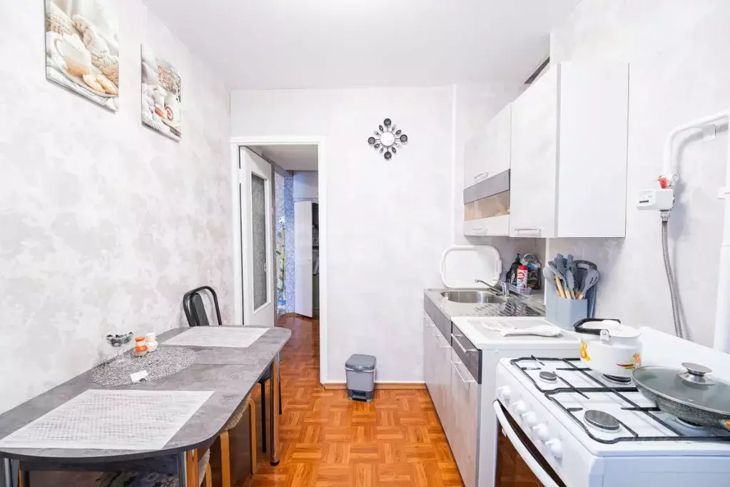 2-к кв. Башкортостан, Уфа Сипайловская ул., 10 (45.0 м) - Фото 1