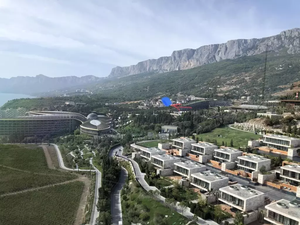 Участок в Крым, Ялта муниципальный округ, с. Оползневое ул. Князя ... - Фото 1