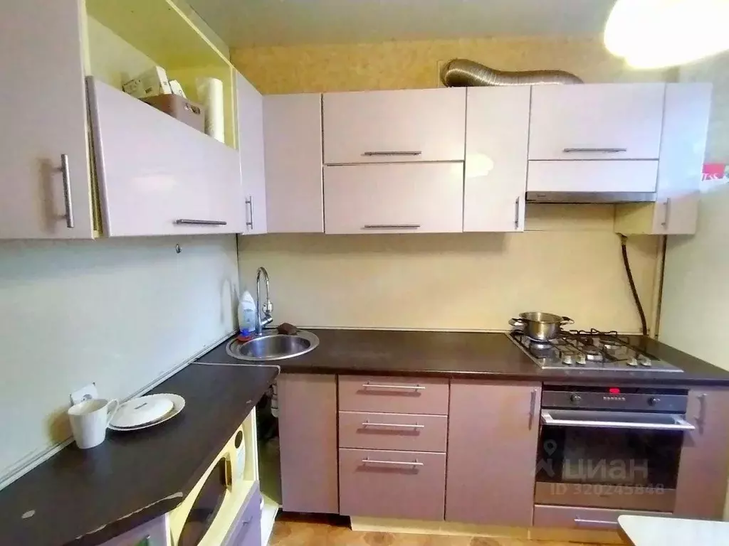 3-к кв. Волгоградская область, Волгоград пос. Сакко и Ванцетти, ул. ... - Фото 1