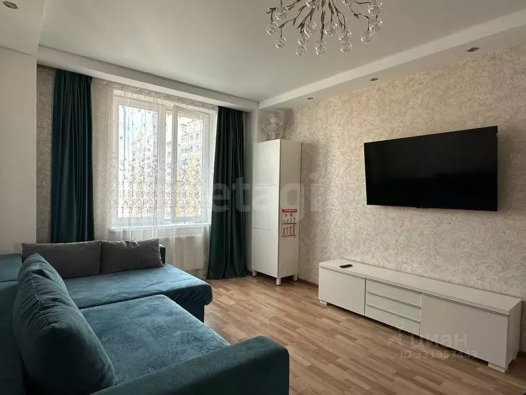 3-к кв. Санкт-Петербург Парашютная ул., 54 (76.1 м) - Фото 0