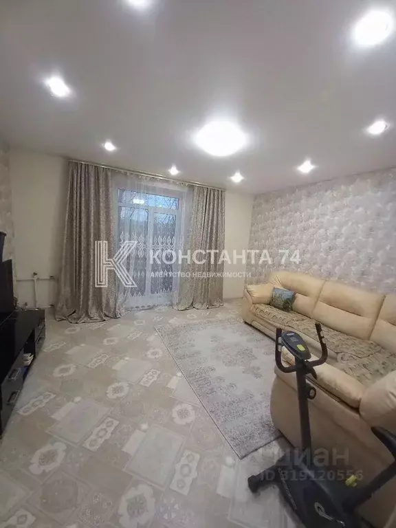 3-к кв. Челябинская область, Челябинск Российская ул., 19Б (75.1 м) - Фото 1