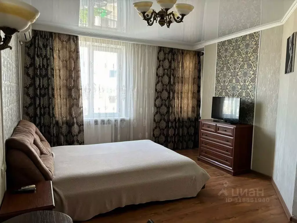 2-к кв. Крым, Керчь ул. Карла Маркса, 25 (90.0 м) - Фото 0