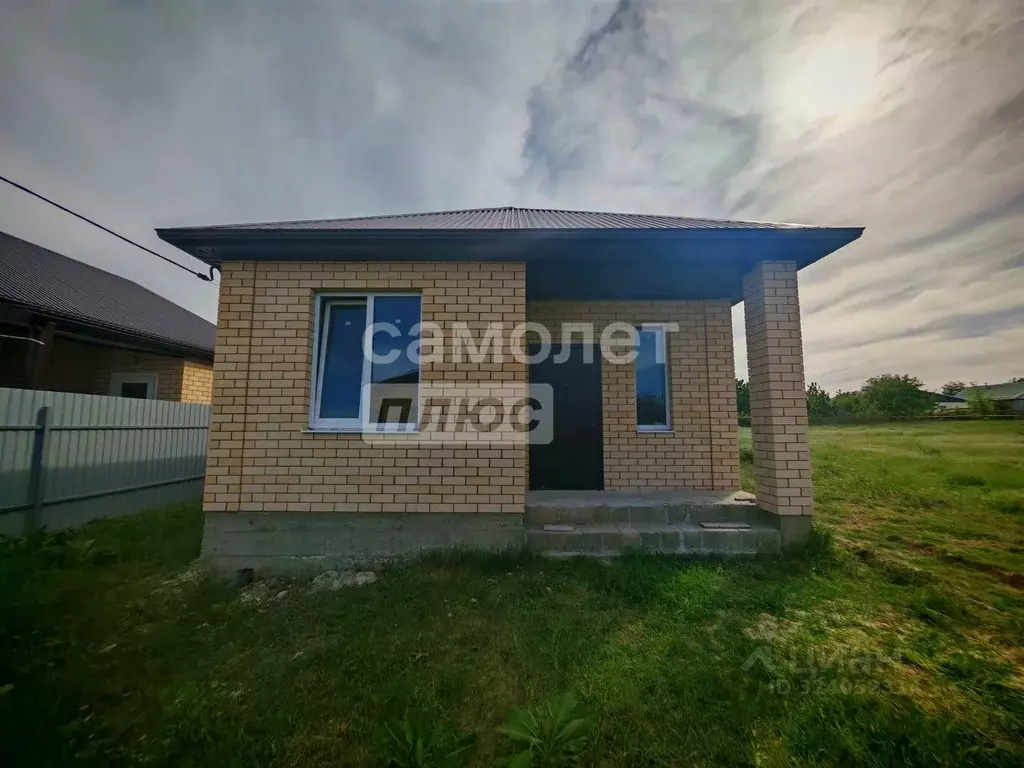 Дом в Краснодарский край, Крымский район, Варениковская ст-ца ул. 8 ... - Фото 1