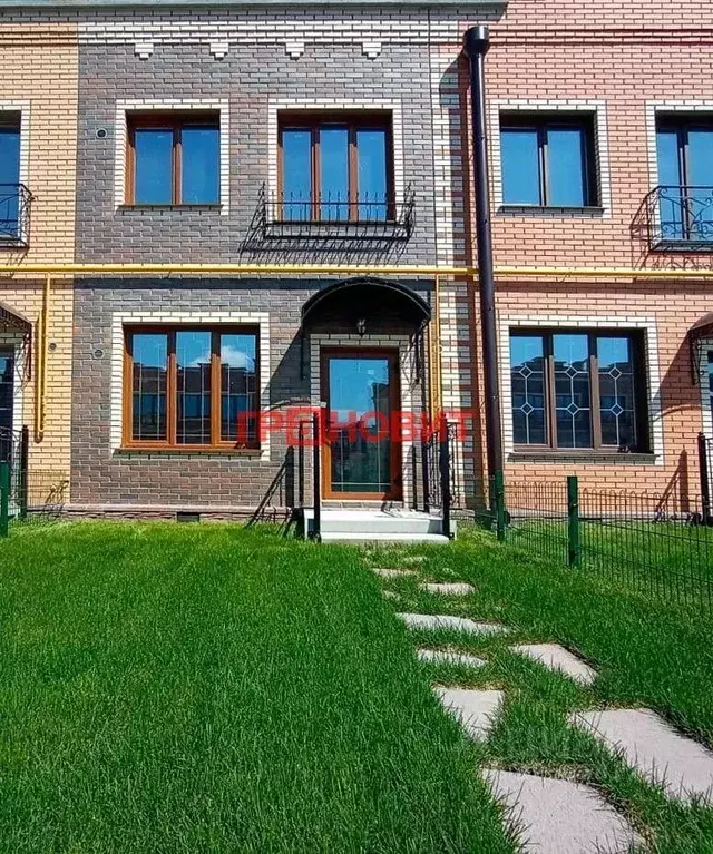 Таунхаус в Новосибирская область, Новосибирский район, Мичуринский ... - Фото 1