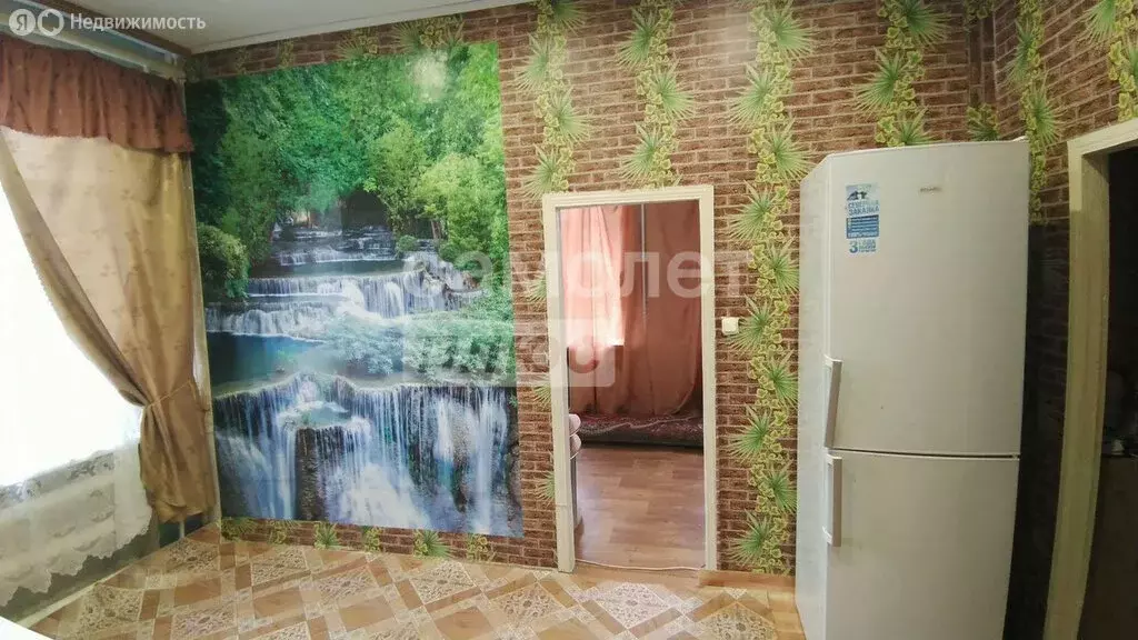 2-комнатная квартира: село Карамышево, Советская улица, 9 (49 м) - Фото 0
