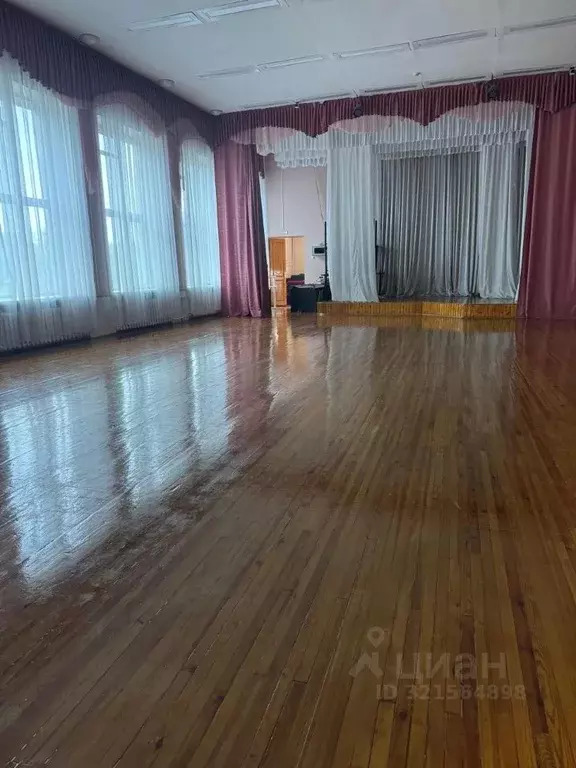 Помещение свободного назначения в Алтайский край, Барнаул ул. Антона ... - Фото 0