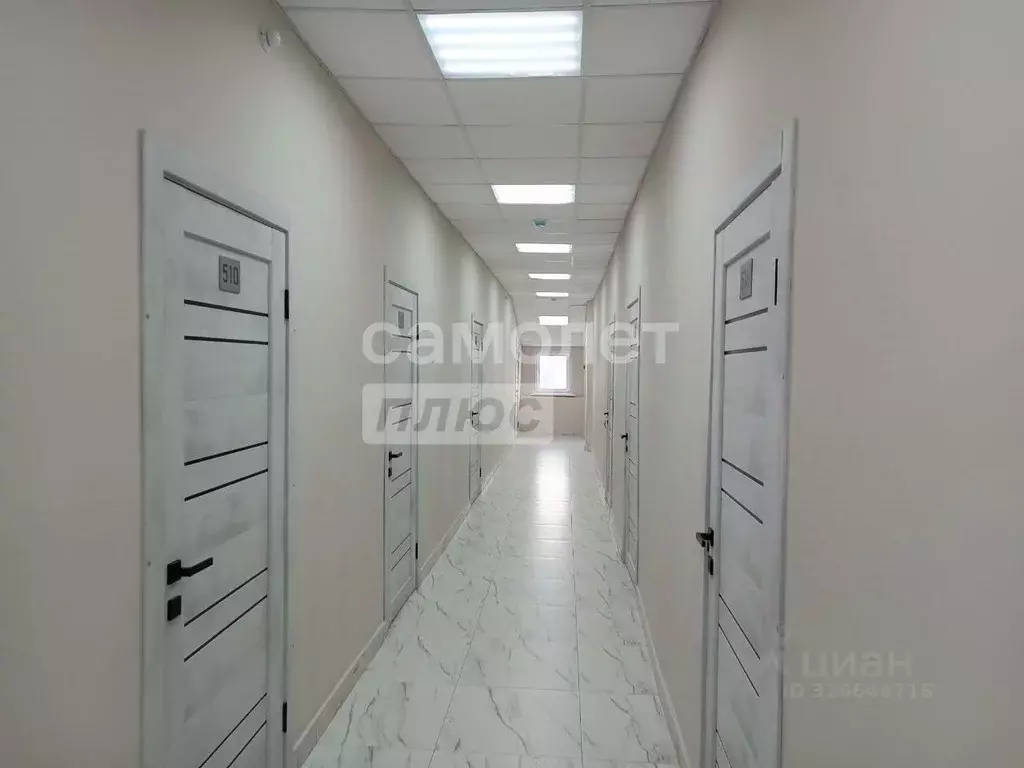 Офис в Тюменская область, Тюмень ул. 50 лет Октября, 120 (19 м) - Фото 1