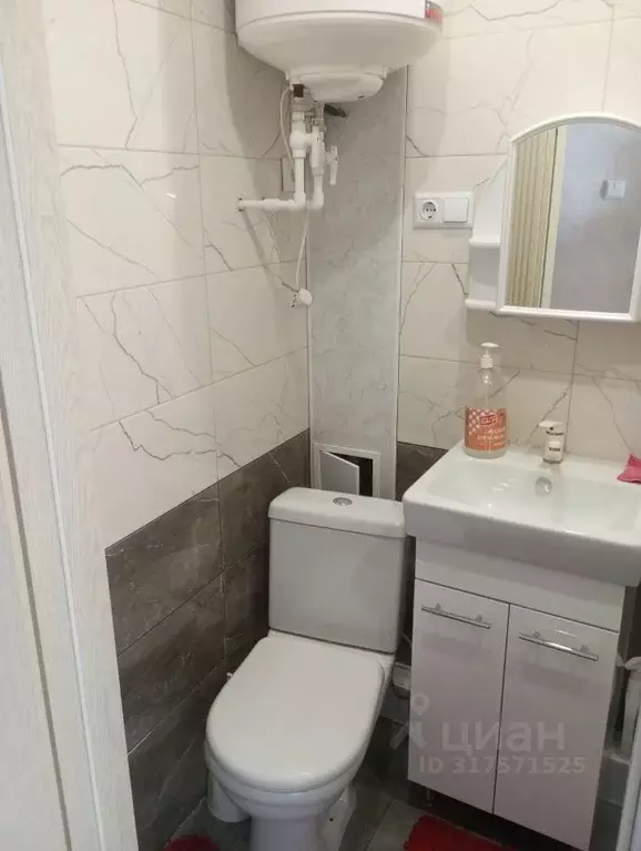1-к кв. Крым, Керчь ул. Степана Разина, 3 (30.0 м) - Фото 1