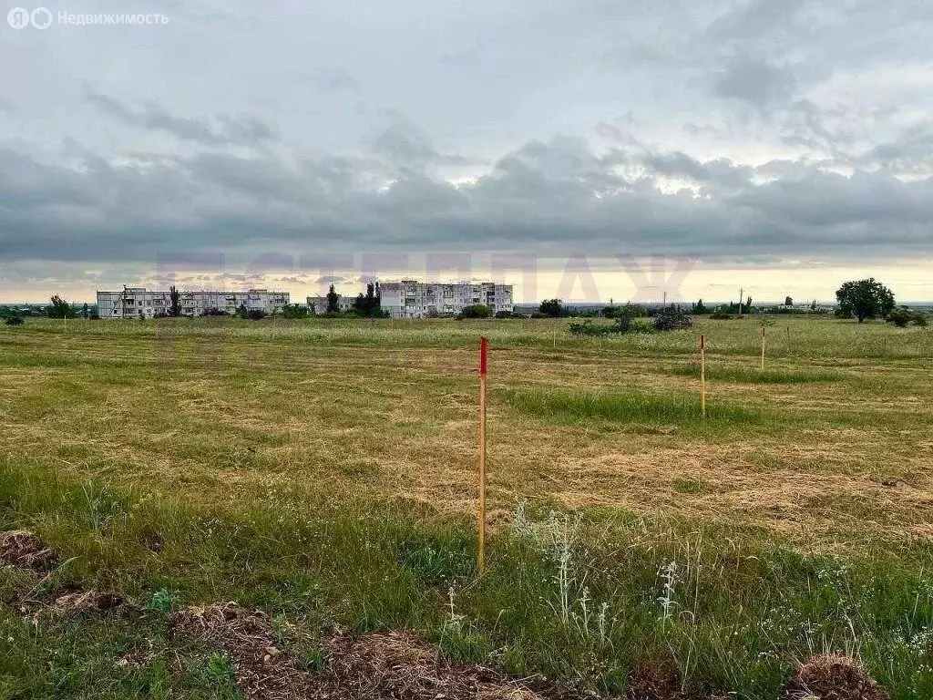 Участок в Кировский район, Первомайское сельское поселение, село ... - Фото 0