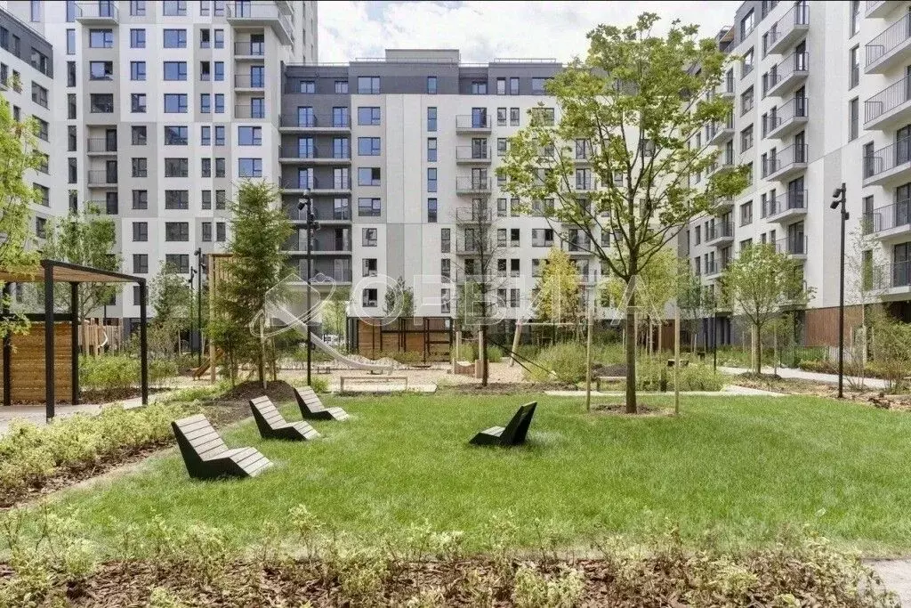 3-к кв. Тюменская область, Тюмень ул. Республики, 205к1 (81.0 м) - Фото 2