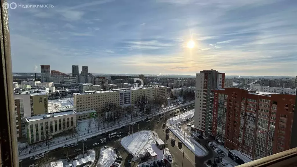 3-комнатная квартира: Уфа, улица Степана Кувыкина, 45 (51.7 м) - Фото 1