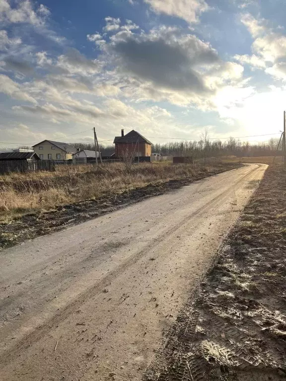 Участок в Чувашия, Цивильский муниципальный округ, д. Ситчараки ул. ... - Фото 0