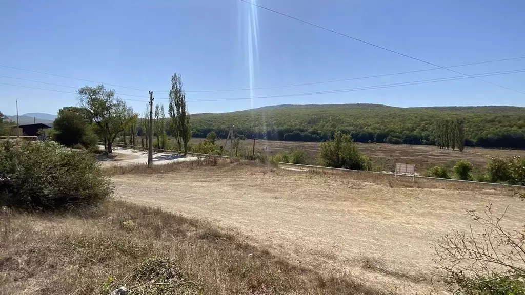 Участок в Крым, Бахчисарайский район, Верхореченское с/пос, с. ... - Фото 1