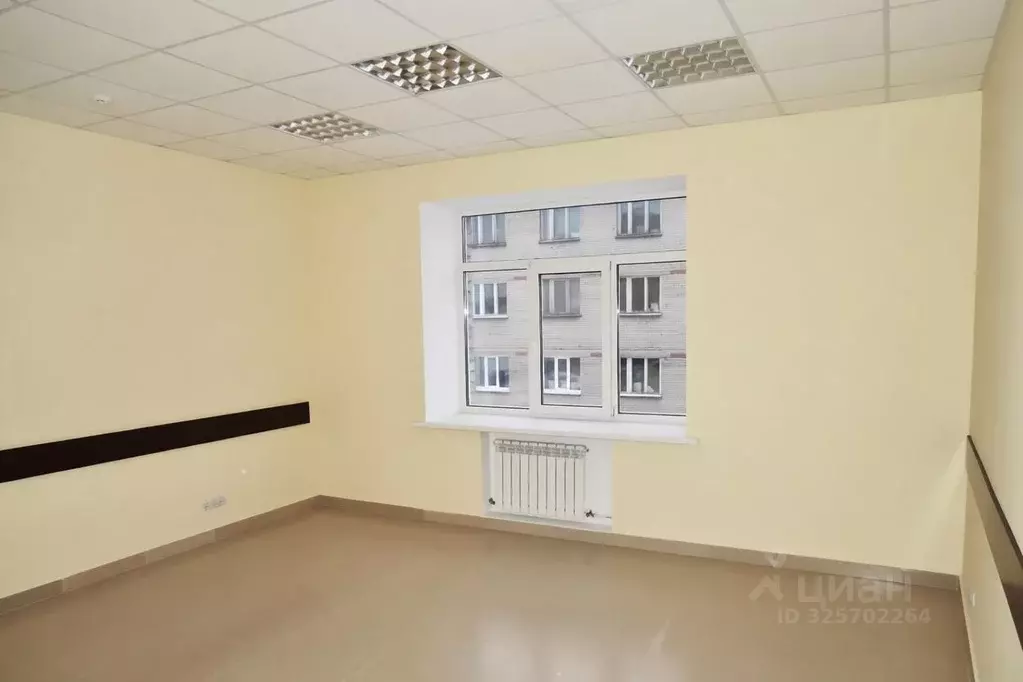 Офис в Алтайский край, Барнаул Интернациональная ул., 121Б (24 м) - Фото 1