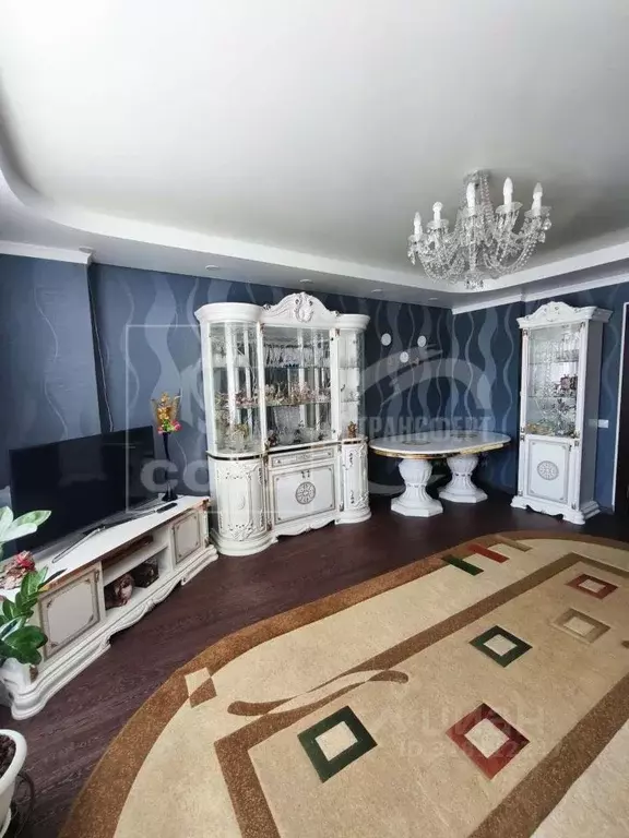 2-к кв. Воронежская область, Воронеж ул. Переверткина, 1/8 (69.3 м) - Фото 0