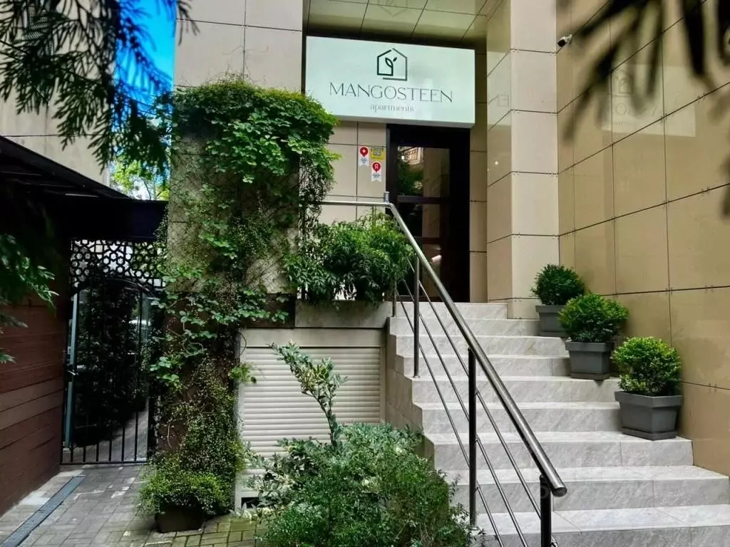 2-к кв. Краснодарский край, Сочи Центральный мкр, ул. Роз, 36 (42.0 м) - Фото 1