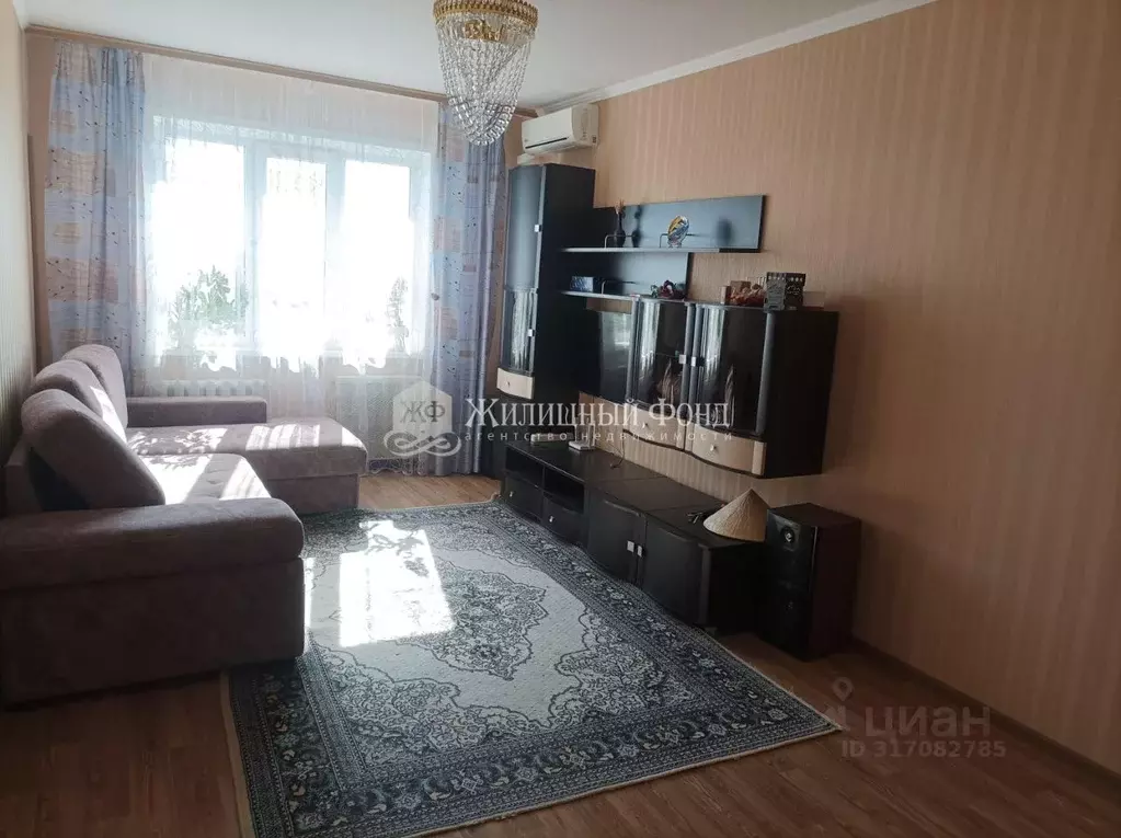 3-к кв. Курская область, Курск ул. Крюкова, 11 (73.0 м) - Фото 1