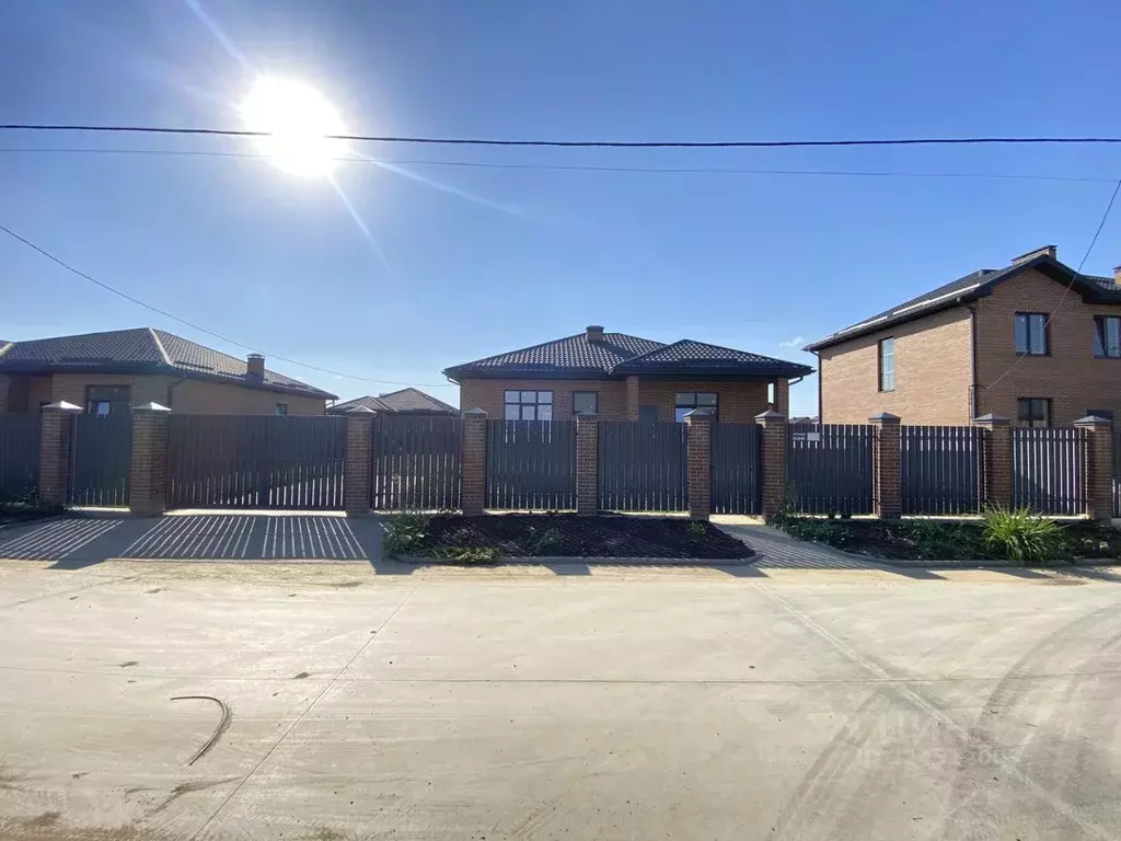 Дом в Адыгея, Тахтамукайский район, Козет аул ул. Светлая (115 м) - Фото 1