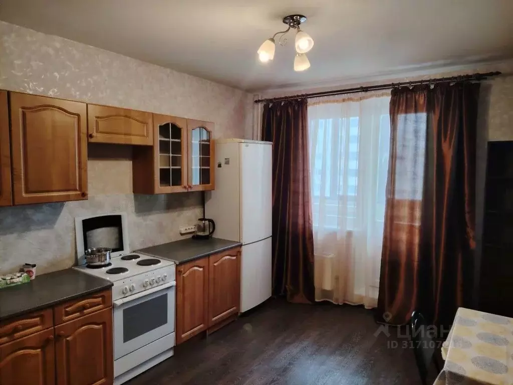 3-к кв. Москва ул. Брусилова, 33к1 (100.5 м) - Фото 0